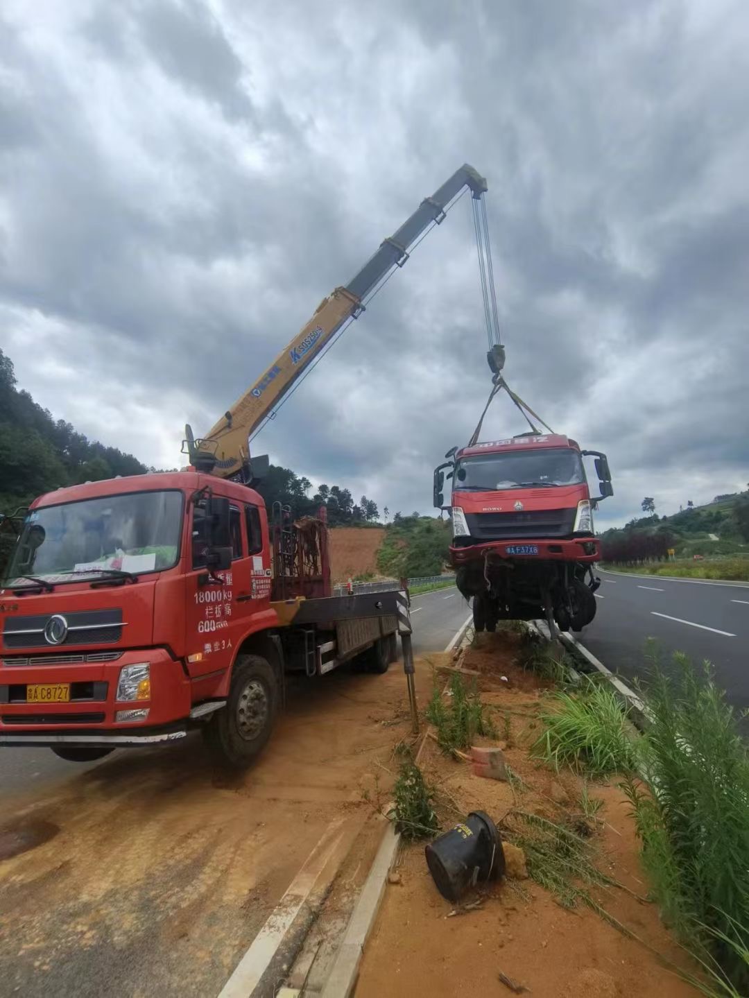 建始县吊车出租公司在日常生活中对吊车要怎样检查