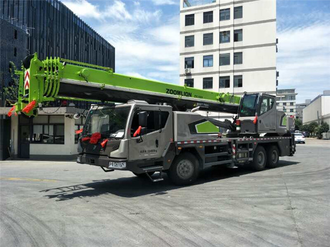 建始县随车吊师傅告诉你租赁随车吊车如何区分吨位
