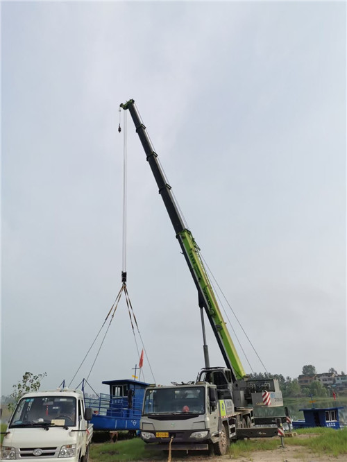 建始县桥梁建设吊装案例